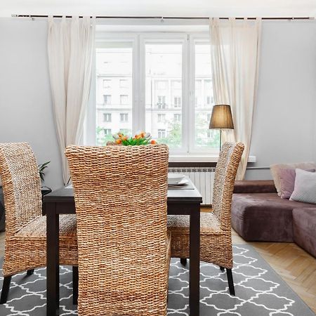 Stars Apartaments City Center By Noclegi Renters Варшава Екстериор снимка