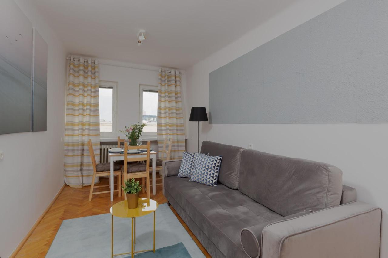 Stars Apartaments City Center By Noclegi Renters Варшава Екстериор снимка