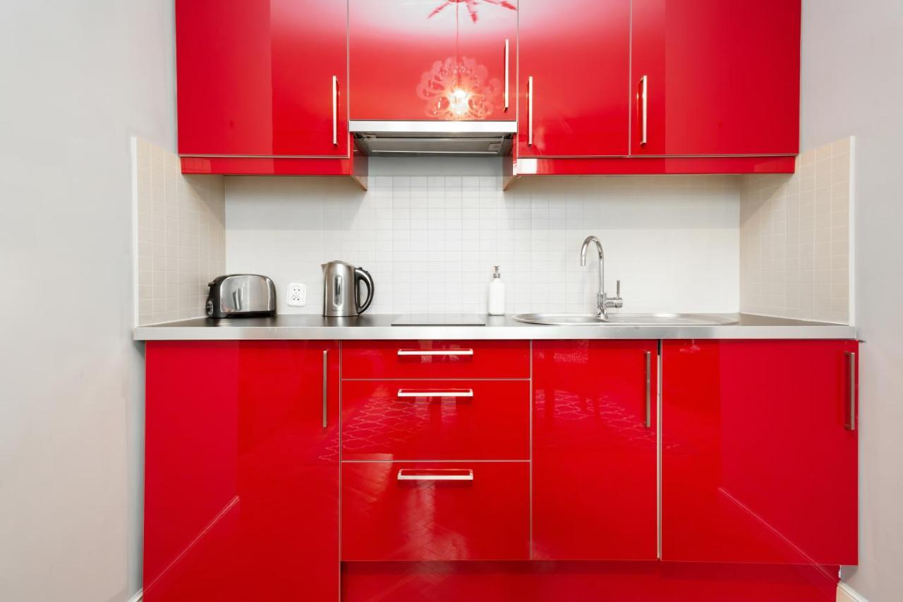 Stars Apartaments City Center By Noclegi Renters Варшава Екстериор снимка